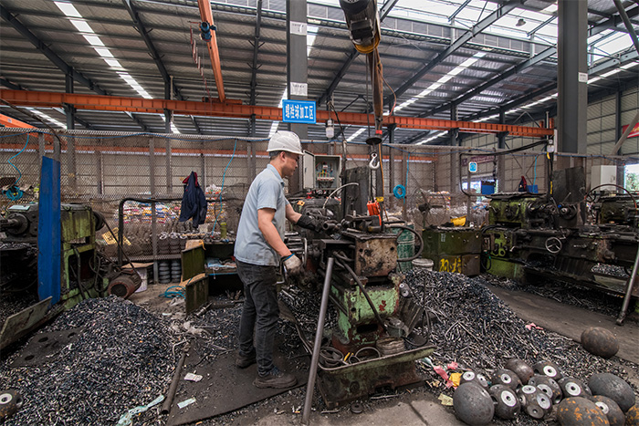 乌兰察布网架配件-螺栓球加工车间